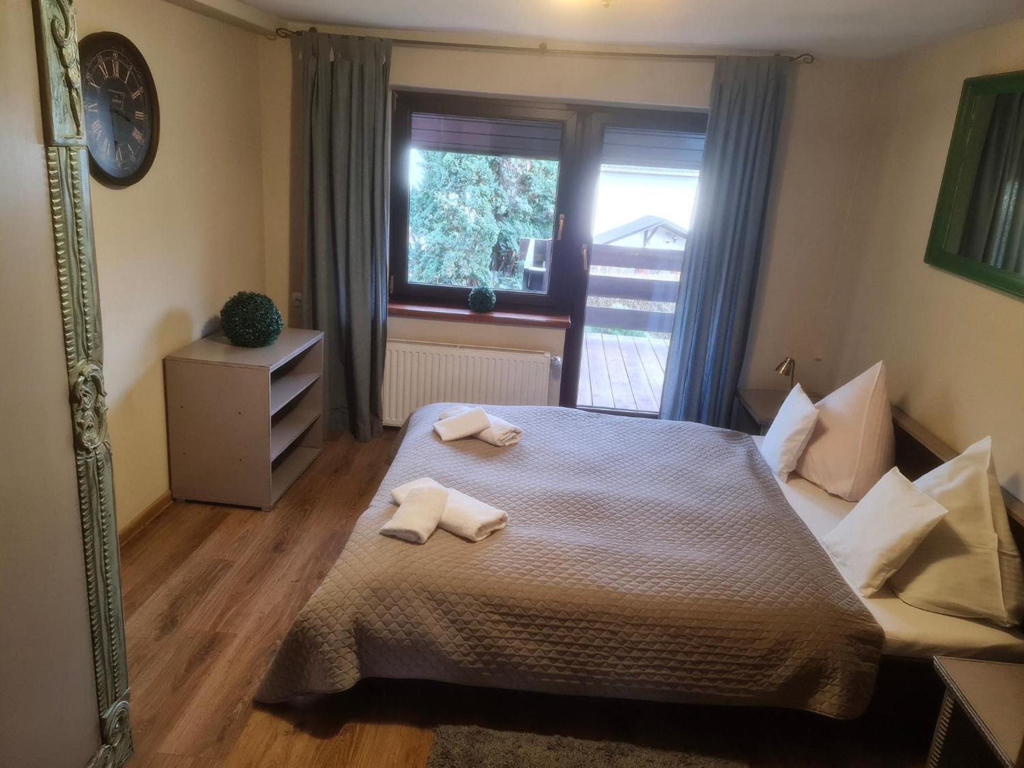 Apartamenty I Pokoje Aneta Пєховіце Екстер'єр фото